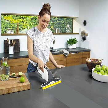 Пилосос акумуляторний для вікон Karcher WV 6 Plus (1.633-741.0)