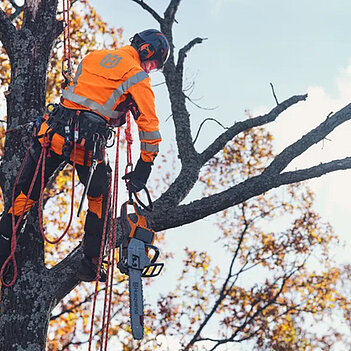 Акумуляторна ланцюгова пила Husqvarna 550iXP (9707458-15) - без акумулятора та зарядного пристрою