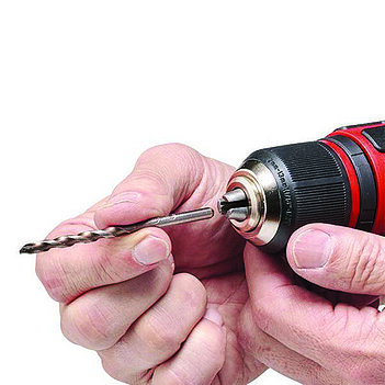 Аккумуляторная ударная дрель-шуруповерт Einhell TE-CD 18/40 Li Kit (4513925-16)