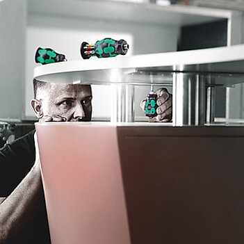 Викрутка з набором біт WERA Kraftform Kompakt Stubby Magazin 4 7 шт. коротка (05008877001)