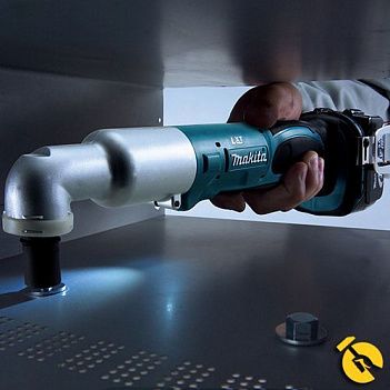 Аккумуляторный ударный угловой шуруповерт Makita (BTL060RFE)