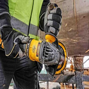 Кутова шліфмашина акумуляторна DeWalt Perform&Protect (DCG418SHDX2)