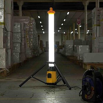 Прожектор светодиодный Stanley (SXLS37673E)