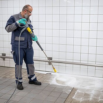 Активное чистящее средство Karcher PressurePro RM 25 кислота,  концентрат 10 л (6.295-113.0)