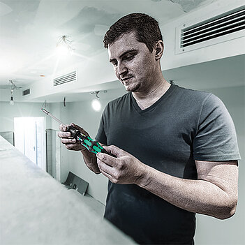 Викрутка з набором біт WERA Kraftform Kompakt 27 Set 1 7 шт. (05051510001)