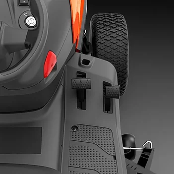 Трактор садовый бензиновый Husqvarna TС 215T (9707277-01)