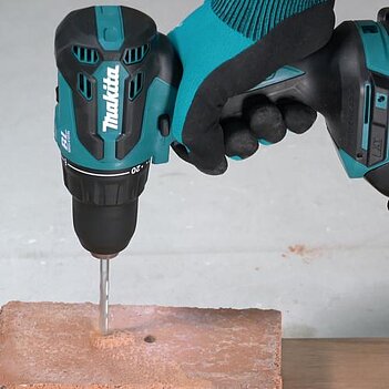 Аккумуляторная ударная дрель-шуруповерт Makita LXT Basic (DHP490WVE)