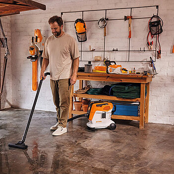 Пилосос акумуляторний Stihl SEA60 L (SA040117301) - без акумулятора та зарядного пристрою