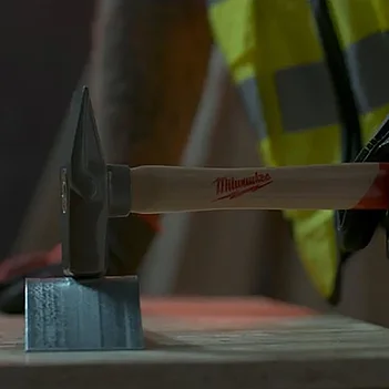 Молоток слесарный Milwaukee 800 г (4932478669)