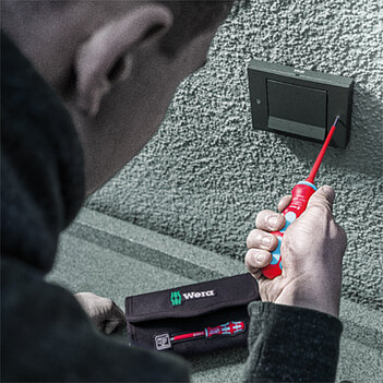 Викрутка зі змінними стрижнями діелектрична WERA Kraftform Kompakt VDE Stainless 17 Slim 1 TIE 17 шт. (05006631001) нержавіюча сталь