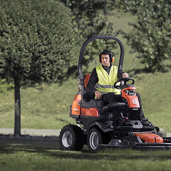 Райдер садовый бензиновый Husqvarna P 524X (9706015-01)