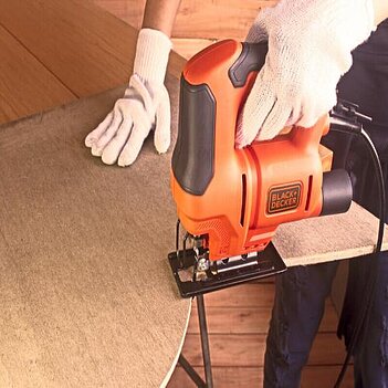 Лобзик электрический Black&Decker (BES603)