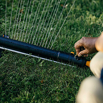 Дождеватель осциллирующий Fiskars X-Series S-L (1070831)