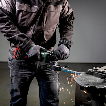 Шлифмашина ленточная аккумуляторная Metabo BFVB 18 LTX BL 90 (601767840) - без аккумулятора и зарядного устройства
