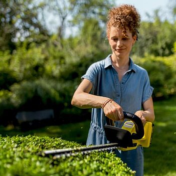 Кущоріз акумуляторний Karcher HGE 2-18 (1.445-600.0) - без акумулятора та зарядного пристрою