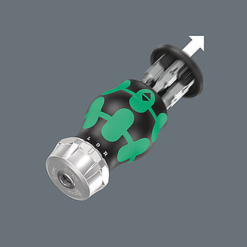 Викрутка тріскачкова з набором біт WERA Kraftform Kompakt Stubby RA 4 7 шт. коротка (05008886001)
