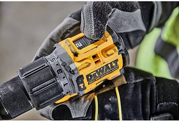 Аккумуляторная дрель-шуруповерт DeWalt (DCD805E2T)