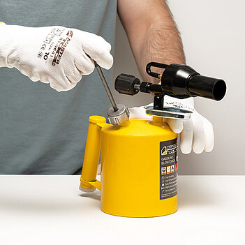 Лампа паяльная бензиновая MASTERTOOL 1,0л (44-5210)
