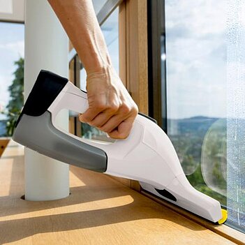 Пилосос акумуляторний для вікон Karcher WV 6 Plus (1.633-741.0)