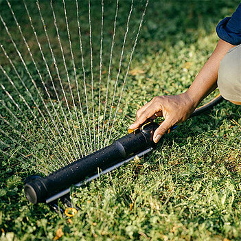 Дощувач осцилюючий Fiskars Comfort S-L (1070833)