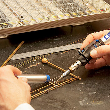 Паяльник газовий Dremel Versatip 2000 (F0132000JD)