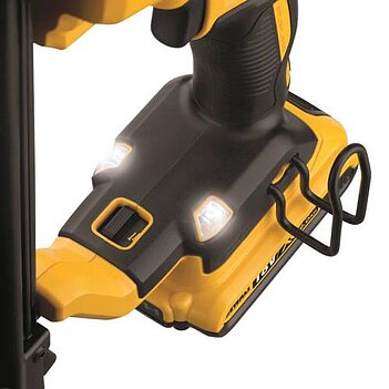 Степлер акумуляторний DeWalt (DCN681D2)