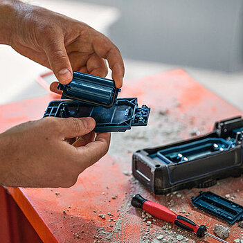 Мультиметр цифровой Bosch GDM 600-15 (0601077300)