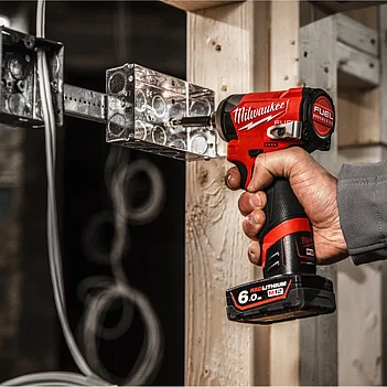 Гайковерт ударный аккумуляторный Milwaukee M12 FID2-202Х (4933479877)