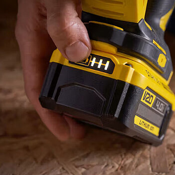 Лобзик акумуляторний Stanley (SFMCS650B) - без акумулятора та зарядного пристрою