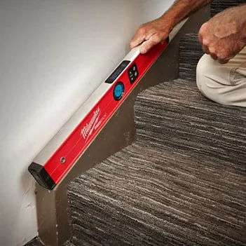 Уровень цифровой аккумуляторный Milwaukee REDLITHIUM 600 мм (4933471978)