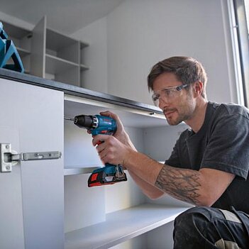 Набір інструментів акумуляторних Bosch PRO (0615A5007N)