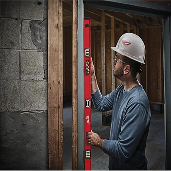 Уровень магнитный Milwaukee I-Beam 3 капсулы 2000 мм (4932478567)