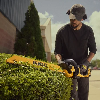 Кусторез аккумуляторный DeWalt (DCMHT562N) - без аккумулятора и зарядного устройства