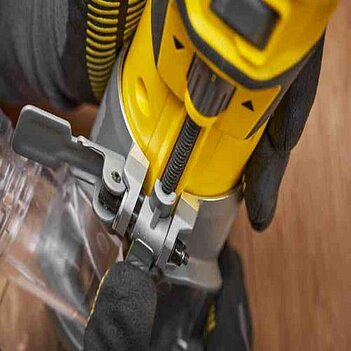 Фрезер кромковий акумуляторний Stanley FATMAX (SFMCW400B) - без акумулятора та зарядного пристрою