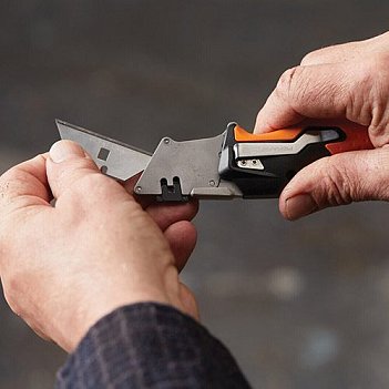 Нож для отделочных работ складной Fiskars Pro CarbonMax 185мм (1027224)