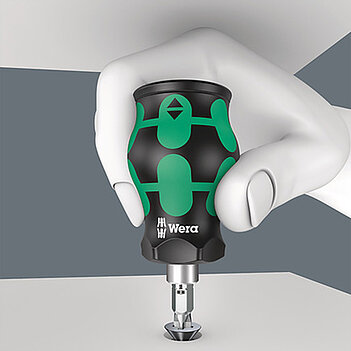 Викрутка з набором біт WERA Kraftform Kompakt Stubby Magazin 4 7 шт. коротка (05008877001)