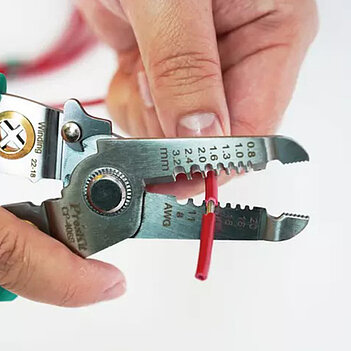 Клещи для снятия изоляции и обжима клемм Pro'sKit 190 мм (CP-406S)