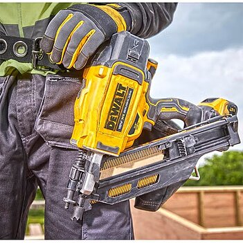 Степлер цвяхозабивний акумуляторний DeWalt (DCN930P2)
