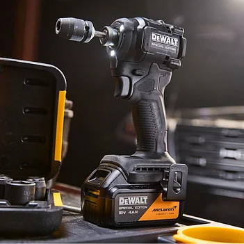 Аккумуляторный ударный шуруповерт DeWalt McLaren F1 TEAM SPECIAL EDITION (DCF86MM1T)