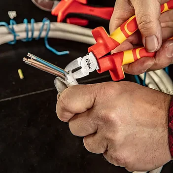 Бокорезы диэлектрические Neo Tools Cr-V 160 мм 1000V (01-226)