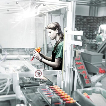 Отвертка крестовая диэлектрическая WERA 165 i PZ1 x 80 мм VDE 1000V (05006162001)