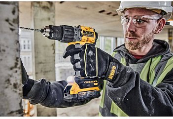 Аккумуляторная дрель-шуруповерт DeWalt (DCD805E2T)