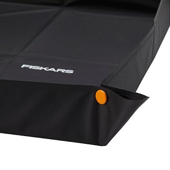 Садовий килимок Fiskars Solid складаний (1071304)