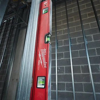 Уровень магнитный Milwaukee REDSTICK Backbone 3 капсулы 800 мм (4932459065)