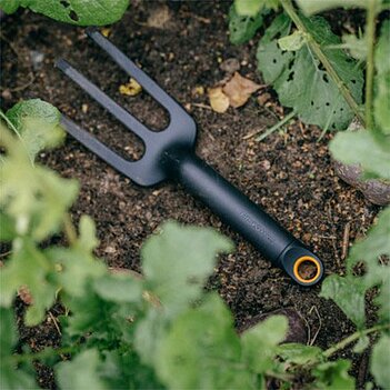 Вилка садовая Fiskars Solid (1072103)