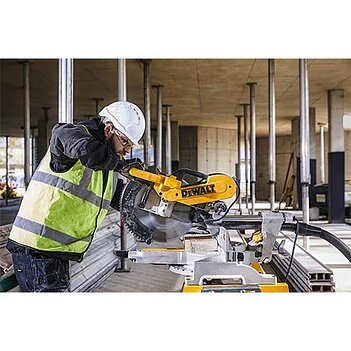 Пила торцювальна DeWalt (DWS780)