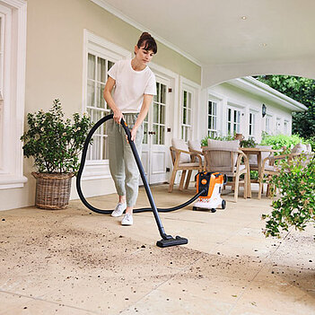 Пилосос акумуляторний Stihl SEA60 L (SA040117301) - без акумулятора та зарядного пристрою