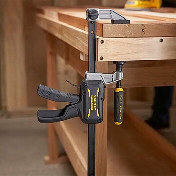 Струбцина F-образная Stanley 600 мм (FMHT83008-0)