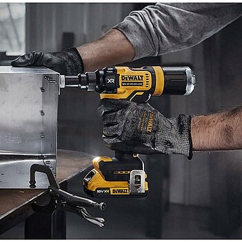 Заклепочник аккумуляторный DeWALT (DCF403NT) - без аккумулятора и зарядного устройства