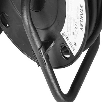 Удлинитель на катушке Stanley 20м, 3х1.5 (SXCR-111)